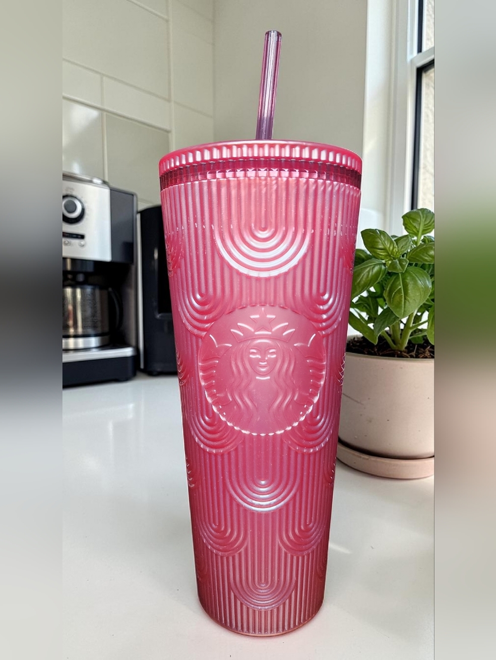 Starbucks Venti 2023 Pink Shimmer Shell Mermaid Scales 24oz Cold Cup NWT